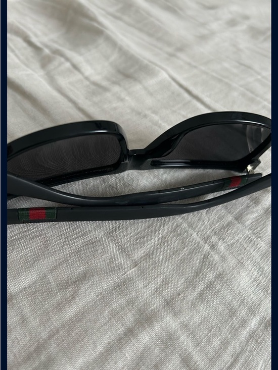 Gucci Black Oversized Square Sunglasses - Picture 4 of 10
